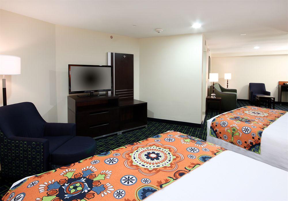 Fairfield Inn & Suites San Diego Old Town Εξωτερικό φωτογραφία
